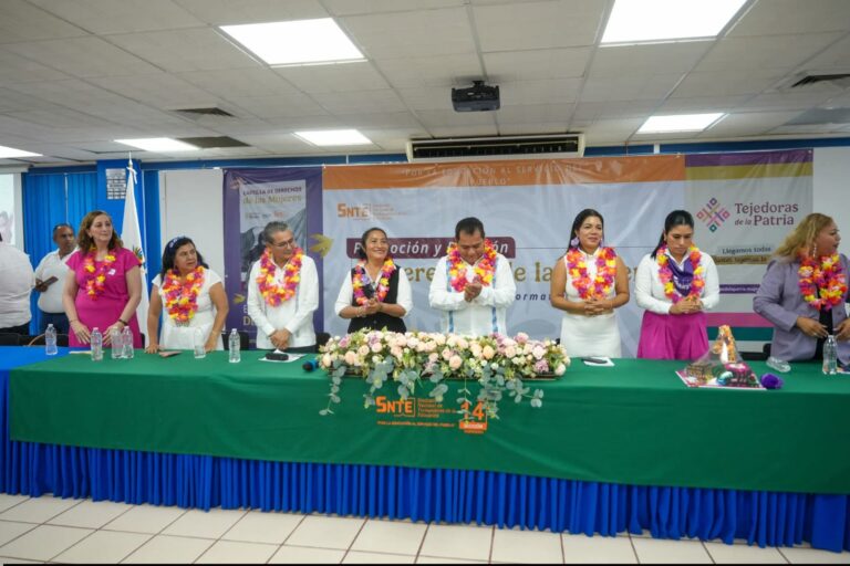 Reconoce Abelina López Rodríguez la fuerza histórica de las mujeres en la educación
