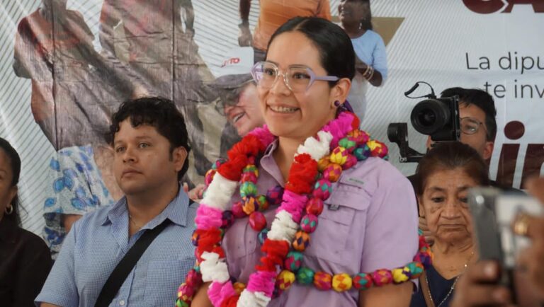 Casi 700 beneficiados en el programa “Mirando con Propósito”, impulsado por Citlali Calixto