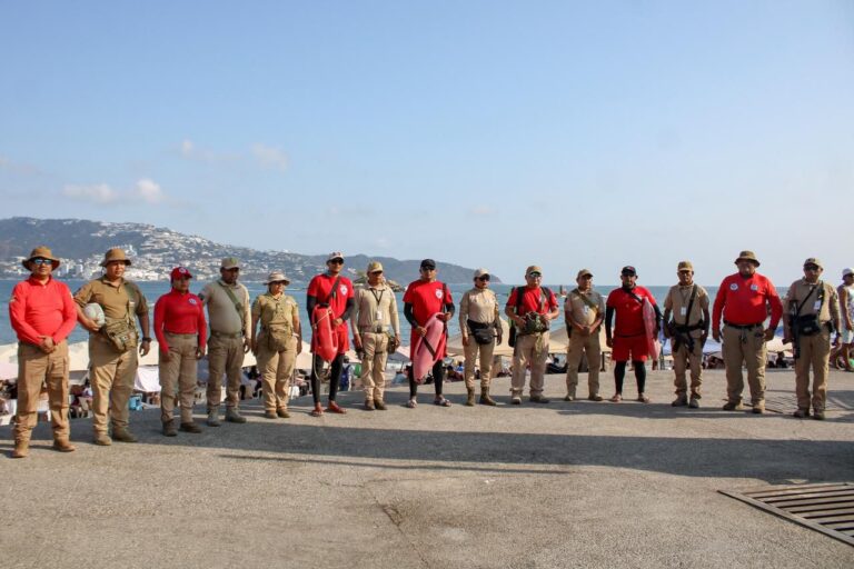 Continúa SSP Acapulco con acciones de prevención en zonas de playas por Mar de Fondo
