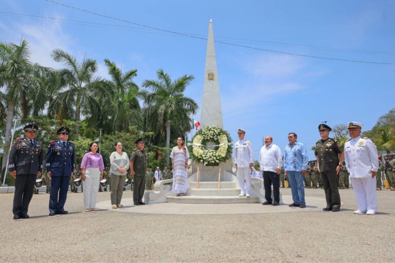 Evelyn Salgado asistió a la ceremonia conmemorativa por el 112 aniversario de la Gesta Heroica del Puerto de Veracruz