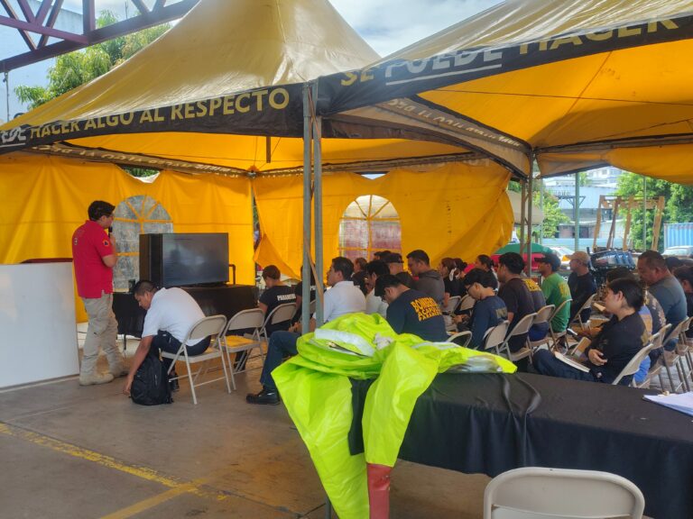 Capacita Protección Civil a personal en manejo de materiales peligrosos
