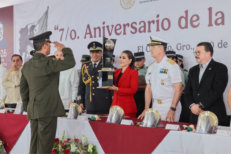 La gobernadora Evelyn Salgado celebra séptimo aniversario de la Guardia Nacional