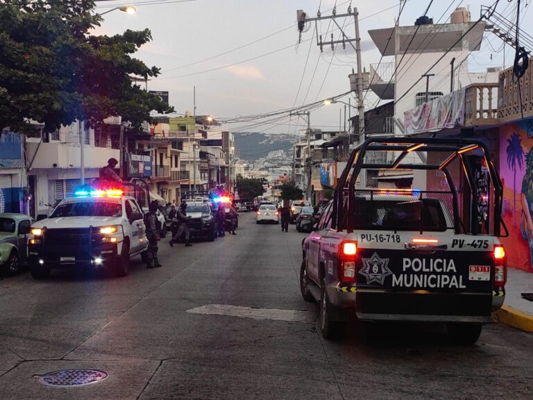 Ataque a balazos deja un herido de la tercera edad en refaccionaria de Acapulco