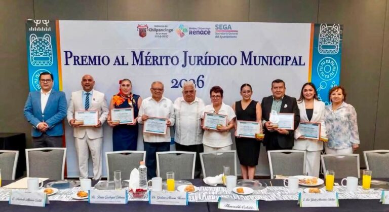 Presidenta de la CDHEG recibe el Premio al Mérito Jurídico Municipal 2026 por su labor en la defensa de los derechos humanos