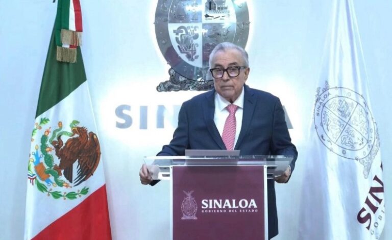 Rubén Rocha Moya retoma la gubernatura de Sinaloa tras 112 días de licencia