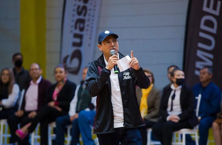Exfuncionario de Sinaloa, detenido en EU con 111 mil pastillas de fentanilo; comparecerá ante juez