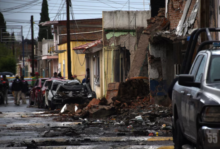 Crimen organizado eleva su capacidad de ataque: coches bomba, drones y explosivos encienden alertas en México