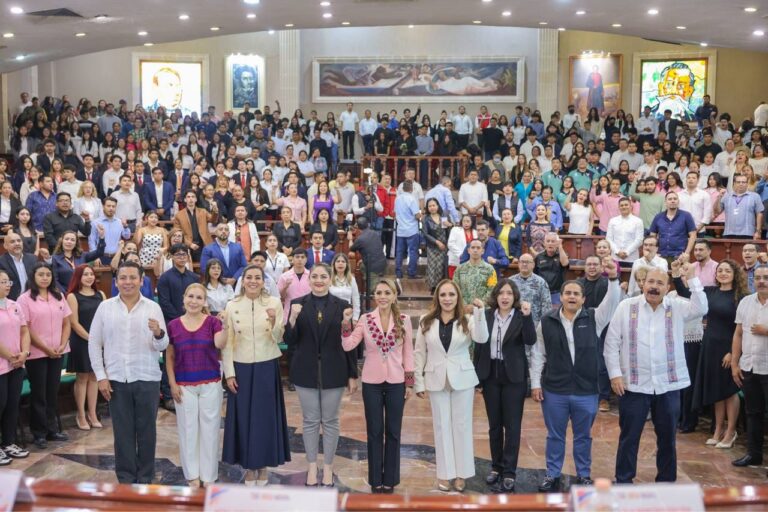 Evelyn Salgado conmemora el 36 aniversario de la CDHEG con foro para las juventudes de Guerrero 