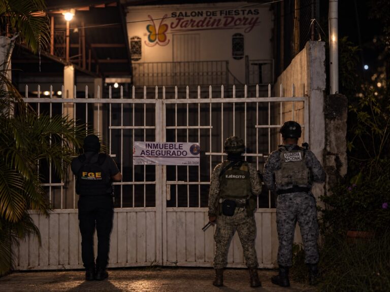 FGE Guerrero ejecuta siete cateos en Xaltianguis y Xolapa; asegura inmuebles, maquinaria, vehículos y diversos indicios