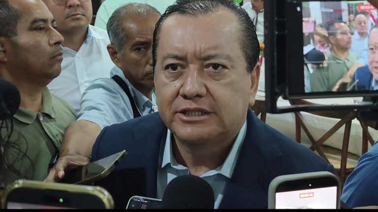Javier Saldaña evita señalar a quién considera desleal y respalda a Beatriz Mojica